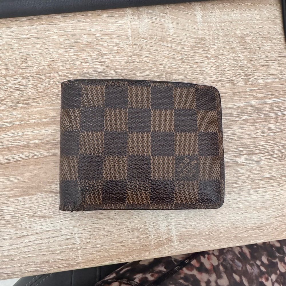 Louis Vuitton Damier Ebene Card Holder